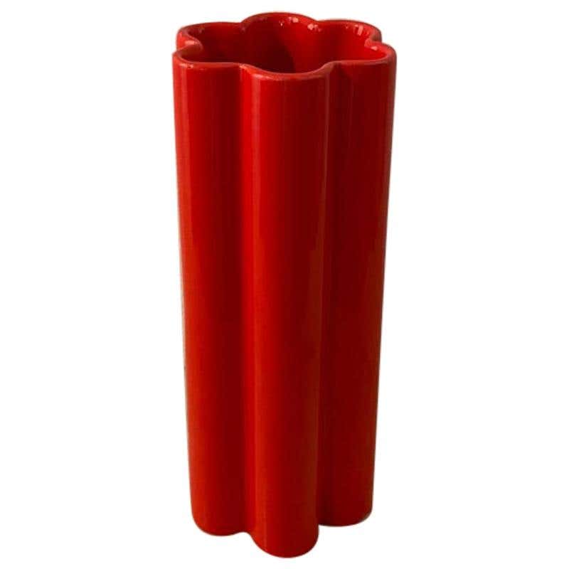 1970s Astonishing Space Age Red Vase in Ceramic by Gabbianelli, Made in Italy