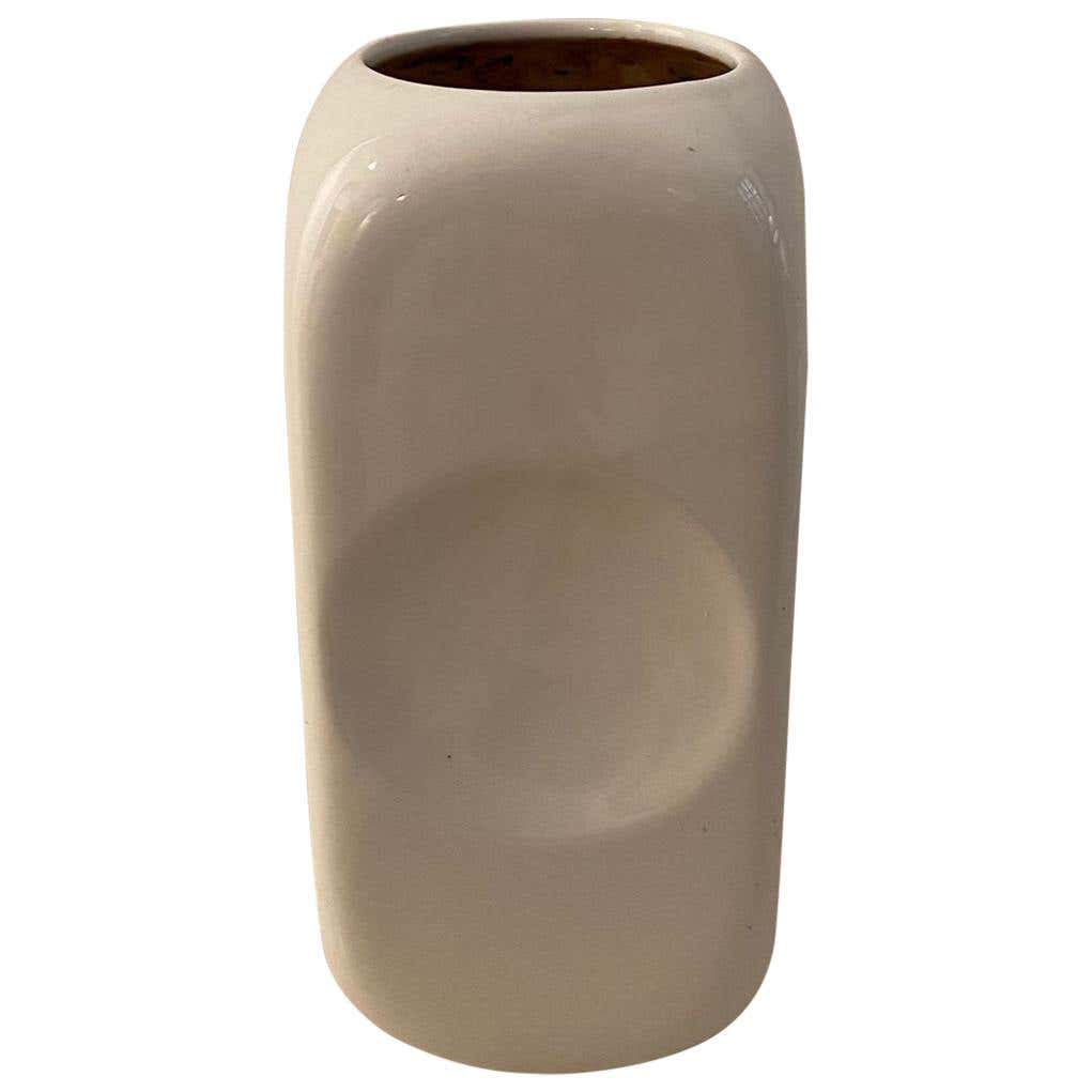 1970s Astonishing Space Age White Vase in Ceramic by Gabbianelli