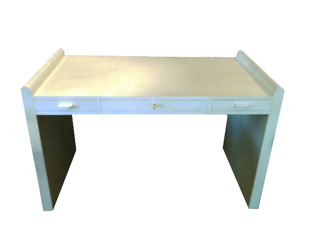 Scrittoio in pergamena Desk in parchment