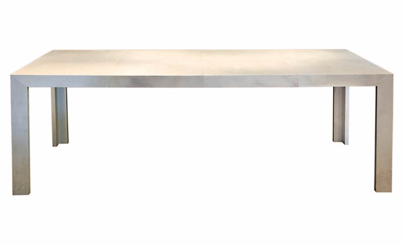 Tavolo in pergamena Table in parchment