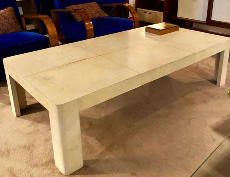 Tavolino in pergamena  Coffe table in parchment